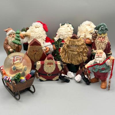 LOT 43: Santa Claus Christmas Decorations
