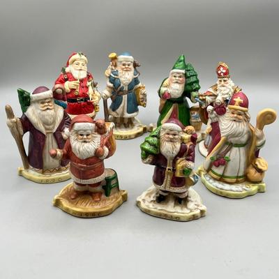 LOT 44: International Santa Claus Christmas Figurines