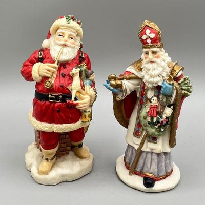 LOT 44: International Santa Claus Christmas Figurines