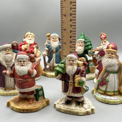 LOT 44: International Santa Claus Christmas Figurines