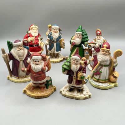LOT 44: International Santa Claus Christmas Figurines