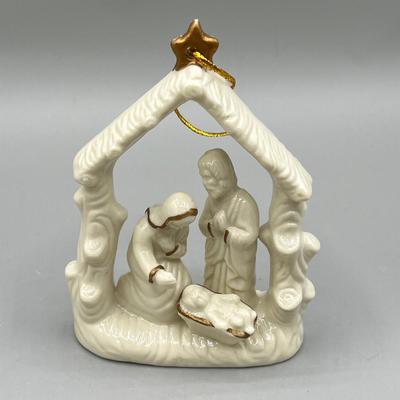 LOT 51: Nativity Christmas Decorations