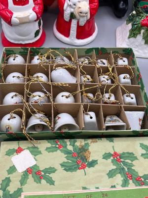 LOT 52: Vintage Christmas Decorations - Lefton, Napco and More
