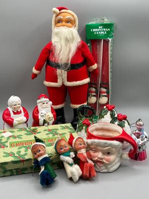 LOT 52: Vintage Christmas Decorations - Lefton, Napco and More