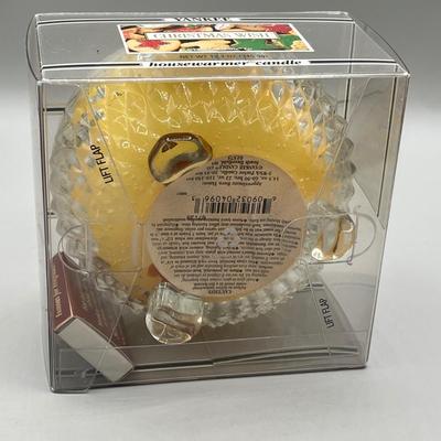 LOT 54: Retired Vintage Yankee Candle Christmas Wish Housewarmer Black Band Label 12.2 Ounce - Never Opened
