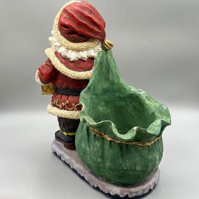 LOT 58: Christmas Decorations - Santas, Mrs. Claus