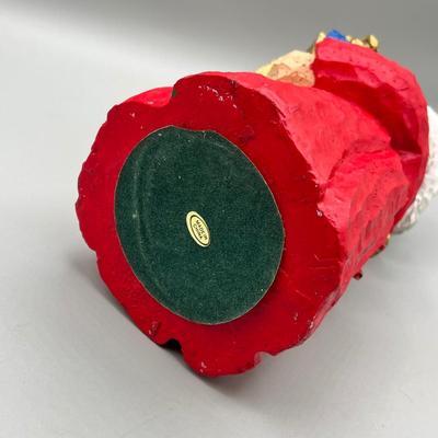 LOT 58: Christmas Decorations - Santas, Mrs. Claus