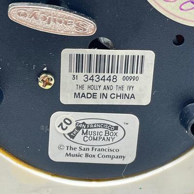 LOT 59: San Francisco Music Box Company Musical Santa Claus in Original Box