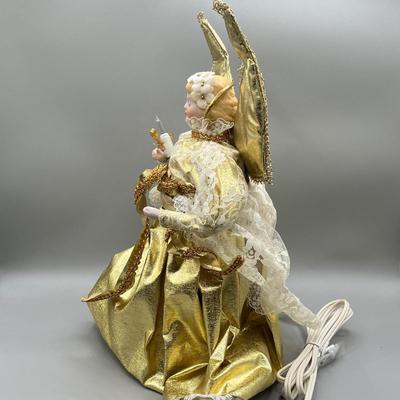 LOT 62: Animated Angel Christmas Tree Topper