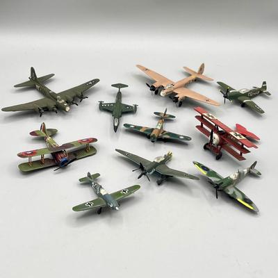 LOT 67: Collection of Vintage Bachmann Miniature War Plane Models - Various Countries