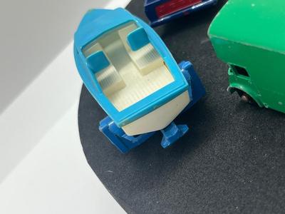 LOT 86: Vintage Lesney Matchbox - Chevrolet Impala Taxi, Volkswagon 1500 Saloon, Pickford Removal Van, Jeep Gladiator and Boat with Trailer