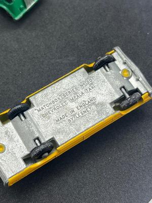 LOT 86: Vintage Lesney Matchbox - Chevrolet Impala Taxi, Volkswagon 1500 Saloon, Pickford Removal Van, Jeep Gladiator and Boat with Trailer