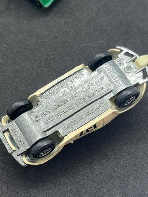 LOT 86: Vintage Lesney Matchbox - Chevrolet Impala Taxi, Volkswagon 1500 Saloon, Pickford Removal Van, Jeep Gladiator and Boat with Trailer