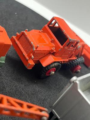 LOT 92: Vintage Lesney Matchbox Vehicles - GMC Tipper Truck, Tractor Shovel, Drott Excavator and Magirus -Deutz Crane Truck