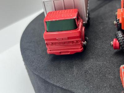 LOT 92: Vintage Lesney Matchbox Vehicles - GMC Tipper Truck, Tractor Shovel, Drott Excavator and Magirus -Deutz Crane Truck