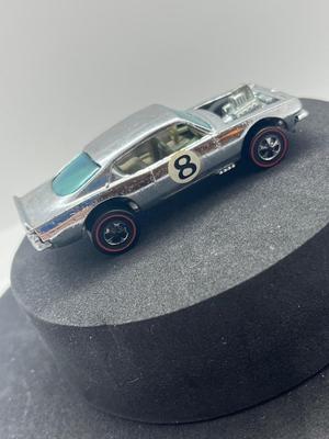 LOT 100: Vintage Redline Hot Wheels King 'Kuda 1969 Mattell