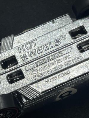 LOT 100: Vintage Redline Hot Wheels King 'Kuda 1969 Mattell