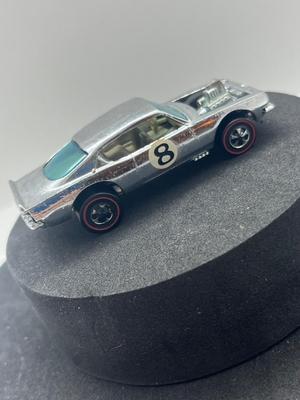 LOT 100: Vintage Redline Hot Wheels King 'Kuda 1969 Mattell