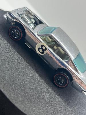LOT 100: Vintage Redline Hot Wheels King 'Kuda 1969 Mattell