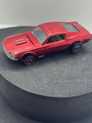 LOT 113: Vintage Redline Hot Wheels Custom Mustang 1968 Mattel