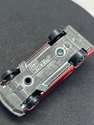 LOT 113: Vintage Redline Hot Wheels Custom Mustang 1968 Mattel
