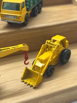 LOT 129: Vintage Lesney Matchbox Vehicles - Cattle Truck, Stake Truck, Jumbo Crane, Weatherill Hydraulic, Claas Combine Harvester