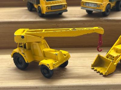 LOT 129: Vintage Lesney Matchbox Vehicles - Cattle Truck, Stake Truck, Jumbo Crane, Weatherill Hydraulic, Claas Combine Harvester