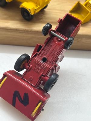 LOT 129: Vintage Lesney Matchbox Vehicles - Cattle Truck, Stake Truck, Jumbo Crane, Weatherill Hydraulic, Claas Combine Harvester