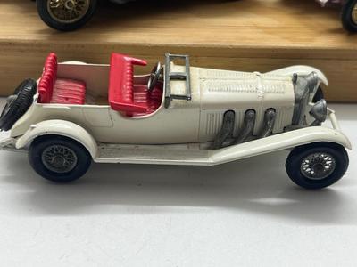 LOT 131: Vintage Lesney "Models of Yesteryear" - 1911 Ford Model T, 1909 Opel Coupe, 1910 Benz Limousine, 1913 Cadillac 1907...