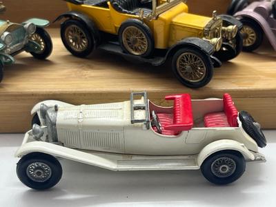 LOT 131: Vintage Lesney "Models of Yesteryear" - 1911 Ford Model T, 1909 Opel Coupe, 1910 Benz Limousine, 1913 Cadillac 1907...