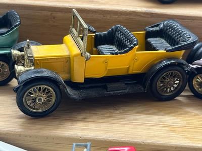 LOT 131: Vintage Lesney "Models of Yesteryear" - 1911 Ford Model T, 1909 Opel Coupe, 1910 Benz Limousine, 1913 Cadillac 1907...