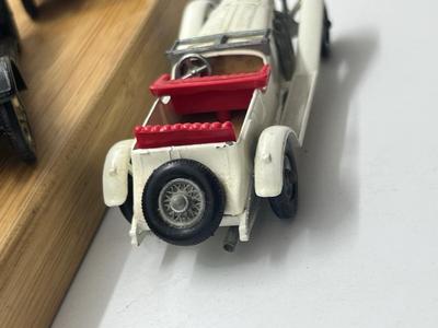 LOT 131: Vintage Lesney "Models of Yesteryear" - 1911 Ford Model T, 1909 Opel Coupe, 1910 Benz Limousine, 1913 Cadillac 1907...