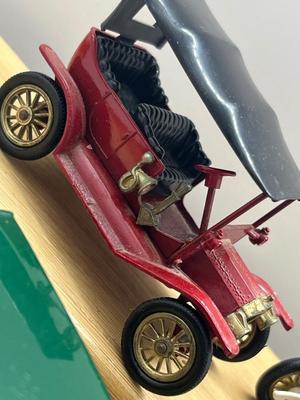 LOT 131: Vintage Lesney "Models of Yesteryear" - 1911 Ford Model T, 1909 Opel Coupe, 1910 Benz Limousine, 1913 Cadillac 1907...