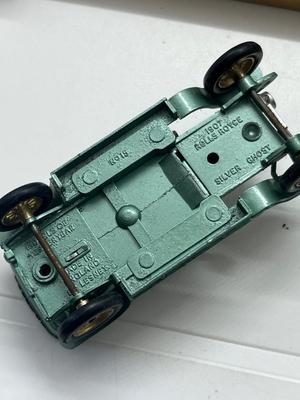 LOT 131: Vintage Lesney "Models of Yesteryear" - 1911 Ford Model T, 1909 Opel Coupe, 1910 Benz Limousine, 1913 Cadillac 1907...