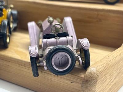 LOT 131: Vintage Lesney "Models of Yesteryear" - 1911 Ford Model T, 1909 Opel Coupe, 1910 Benz Limousine, 1913 Cadillac 1907...