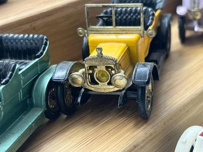 LOT 131: Vintage Lesney "Models of Yesteryear" - 1911 Ford Model T, 1909 Opel Coupe, 1910 Benz Limousine, 1913 Cadillac 1907...