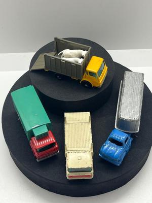 LOT 134: Vintage Lesney Matchbox Vehicles - Refrigerator Truck, Girder Truck, Cattle Truck and More