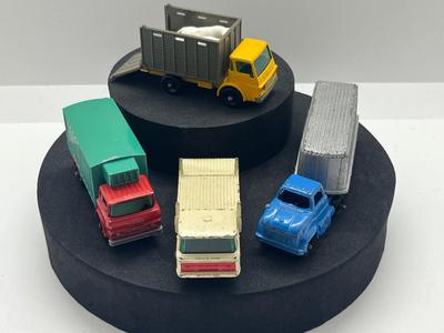 LOT 134: Vintage Lesney Matchbox Vehicles - Refrigerator Truck, Girder Truck, Cattle Truck and More