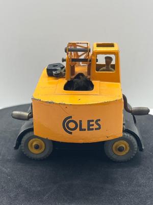 LOT 136: Vintage Dinky Toys - Coventry Climax Fork Lift Truck and Coles Mobile Crane