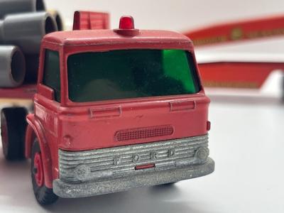 LOT 140: Vintage Lesney Matchbox King Size Vehicles - Ford Tractor, Transporter and Articulated Horse Van