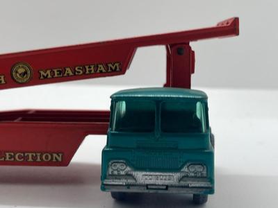 LOT 140: Vintage Lesney Matchbox King Size Vehicles - Ford Tractor, Transporter and Articulated Horse Van