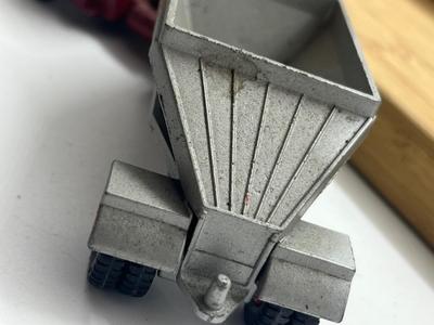 LOT 143: Vintage Lesney Matchbox King Size Vehicles - Claas Combine Harvester, Fruehauf Hopper and More