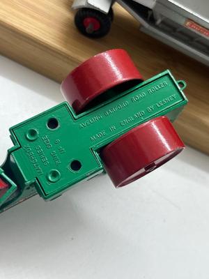 LOT 143: Vintage Lesney Matchbox King Size Vehicles - Claas Combine Harvester, Fruehauf Hopper and More