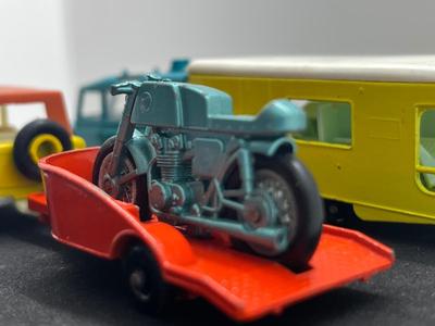 LOT 147: Vintage Lesney Matchbox Vehicles - Field Car, Trailer Caravan, Land Rover Safari and More