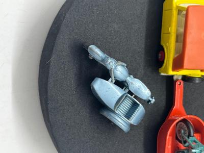 LOT 147: Vintage Lesney Matchbox Vehicles - Field Car, Trailer Caravan, Land Rover Safari and More