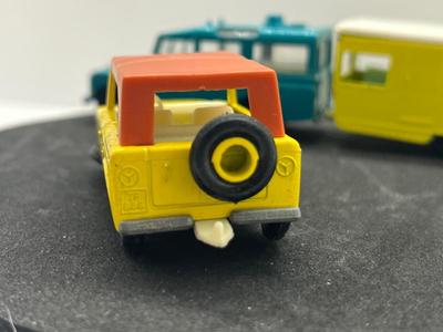 LOT 147: Vintage Lesney Matchbox Vehicles - Field Car, Trailer Caravan, Land Rover Safari and More