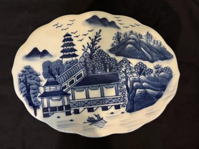 8" Blue and White Scalloped Lidded Vessel