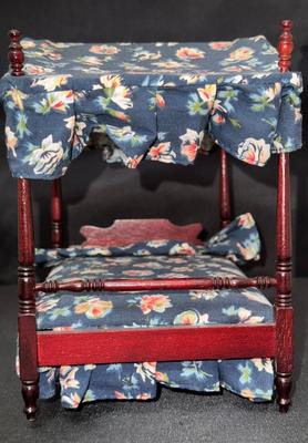 Canopy Bed 1:12 Miniature Dollhouse Furniture