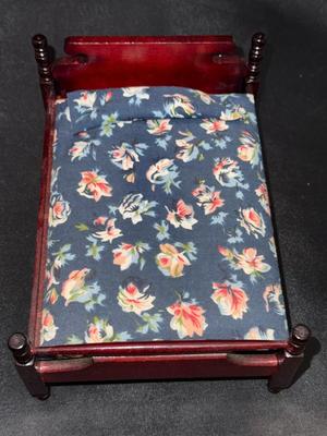 Doll Bed 1:12 Miniature Dollhouse Furniture