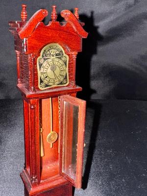 Grandfather Clock 1:12 Miniature Dollhouse Furniture